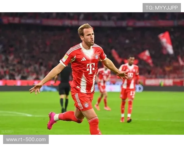 凯恩第42分钟扫射破门，拜仁半场扳平汉堡